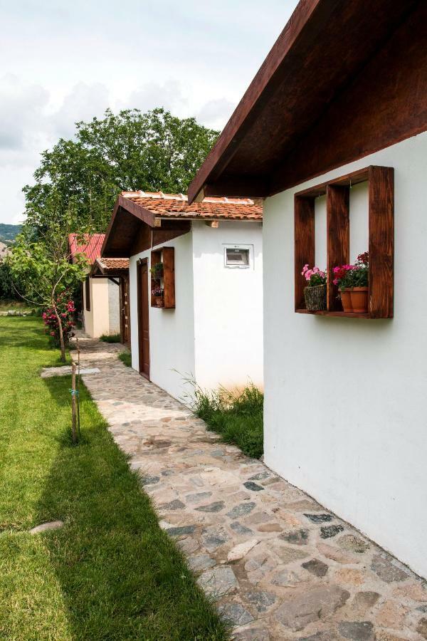 La Livada Villa Greci ภายนอก รูปภาพ
